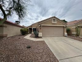 featured image of 3026 E Pontiac Dr