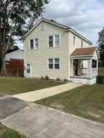 featured image of 130 Kenwood Avenue