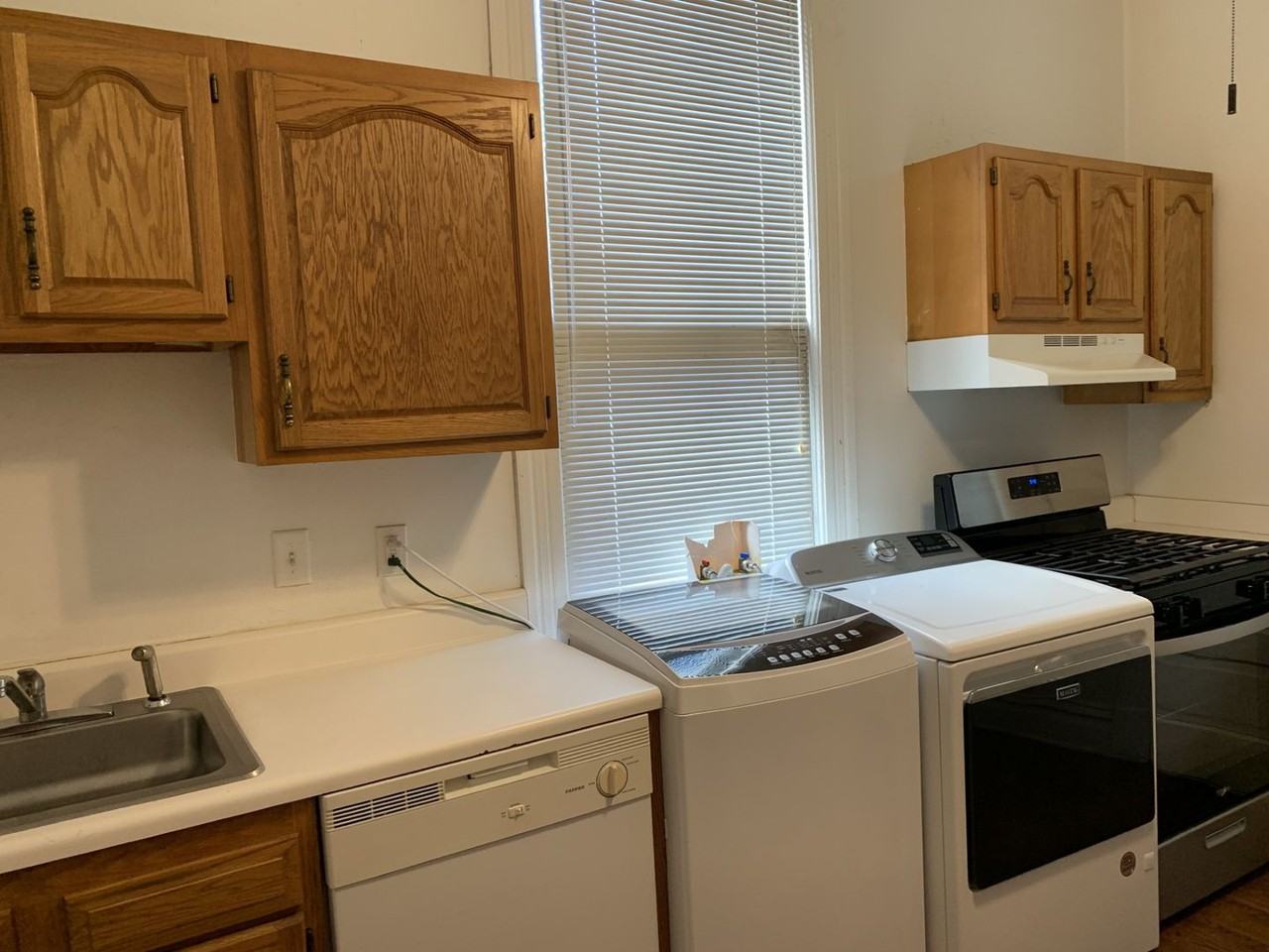 1636 Peniston St #B - Photo 6 of 14