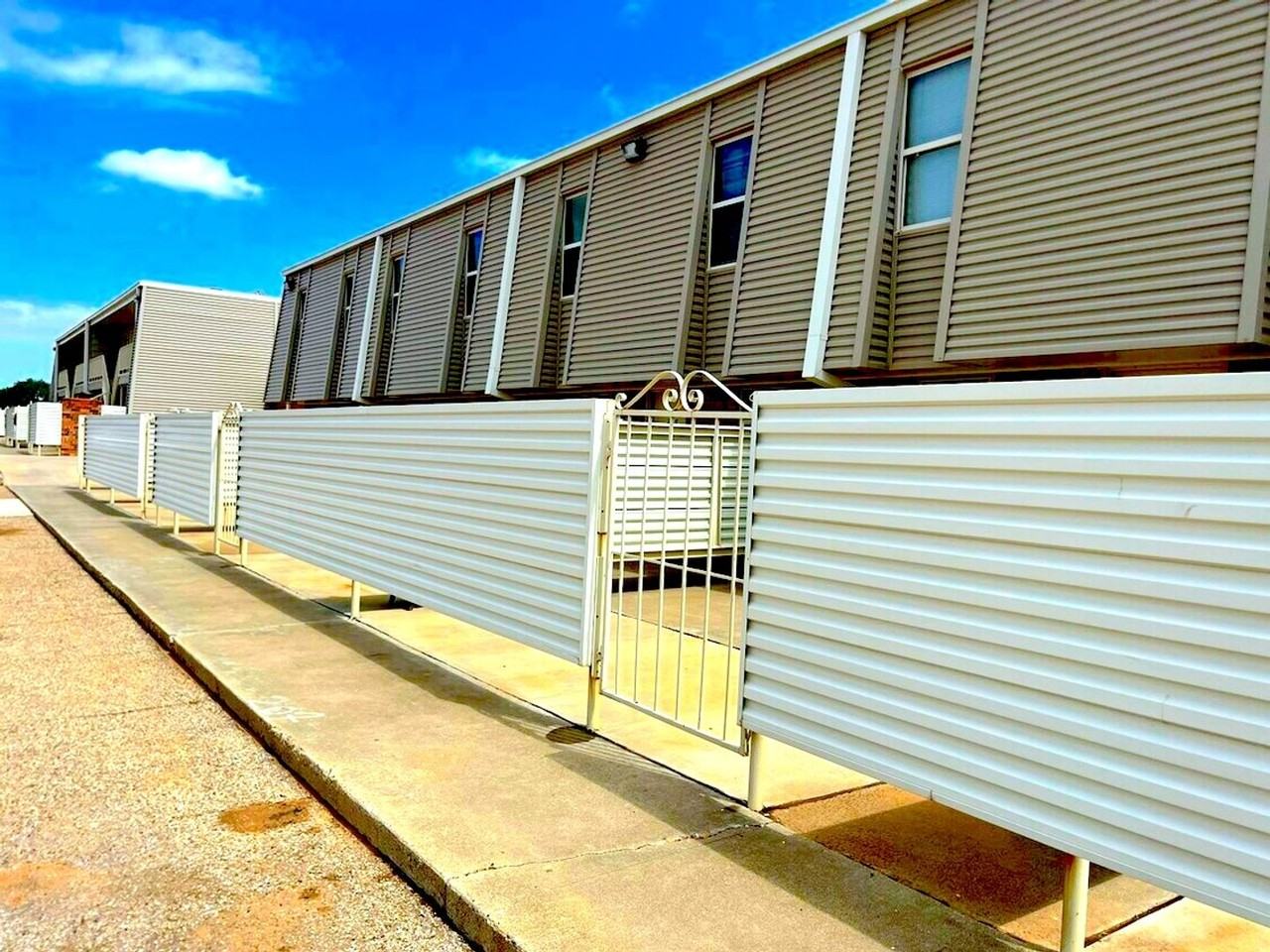 Sundown Apts - Photo 5 of 19