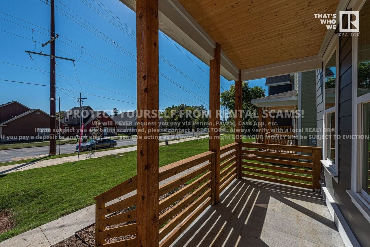 1039 S Laramie Hts - Photo 3 of 15