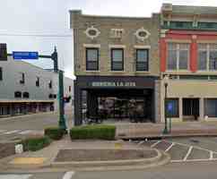 featured image of 822 Garrison Ave