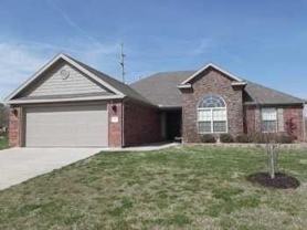 1904 Sw Ashbury St - Photo 1 of 1