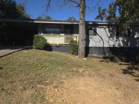 408 Lindenhurst Dr - Photo 1 of 1