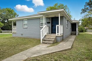 1320 S Summit St - Photo 1 of 1