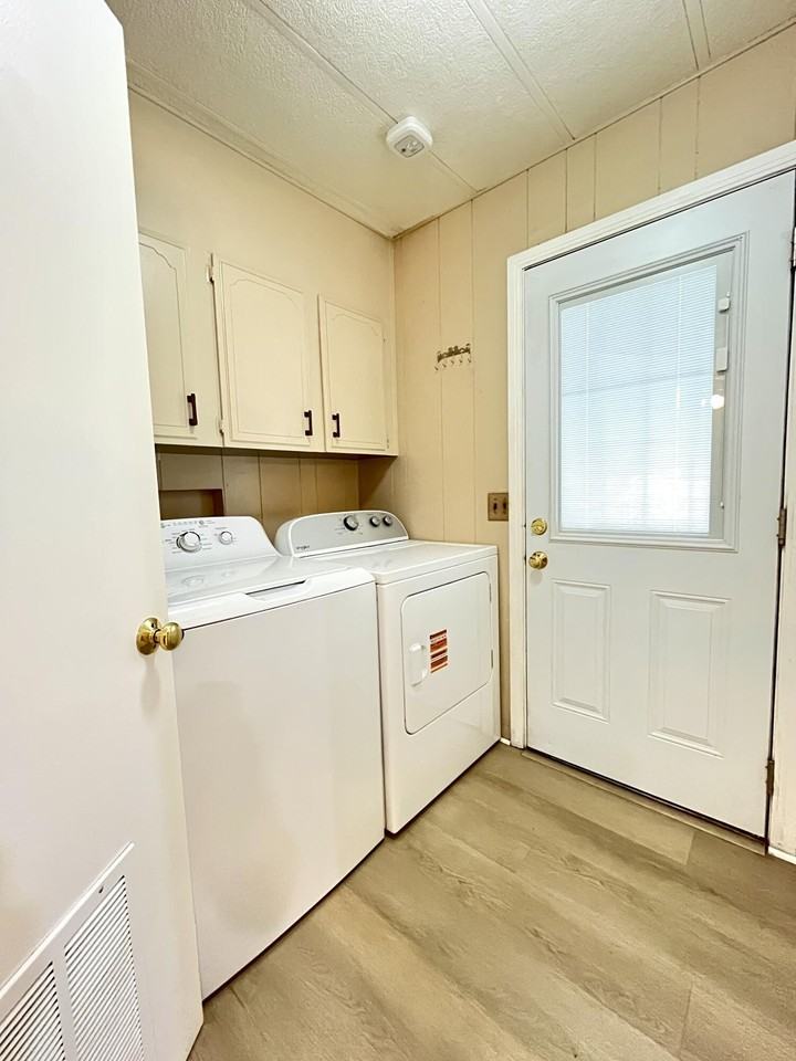 39705 Manzanita Dr - Photo 2 of 5