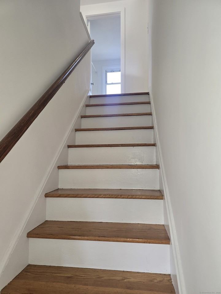 1 Murray Avenue - Photo 4 of 4