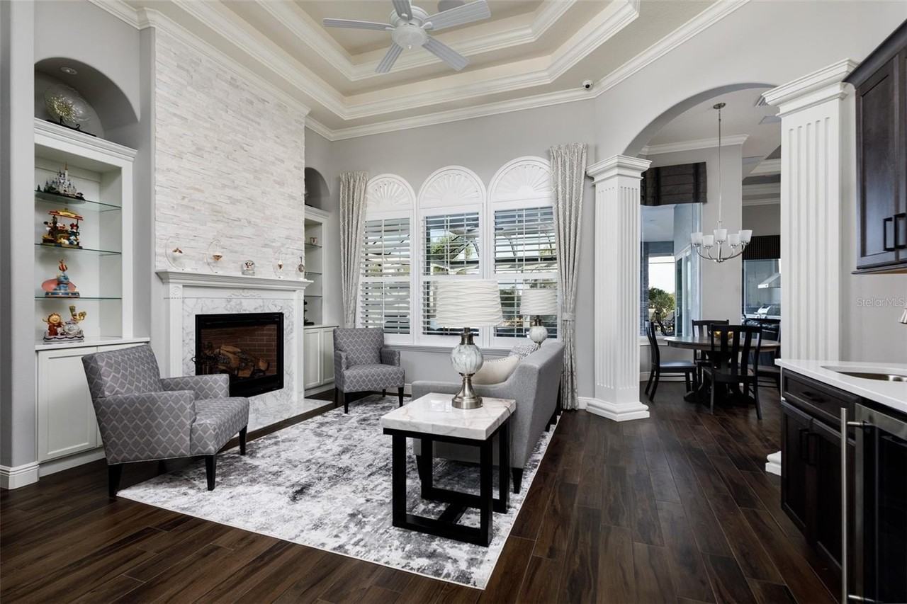 10605 Midview Ter - Photo 2 of 50