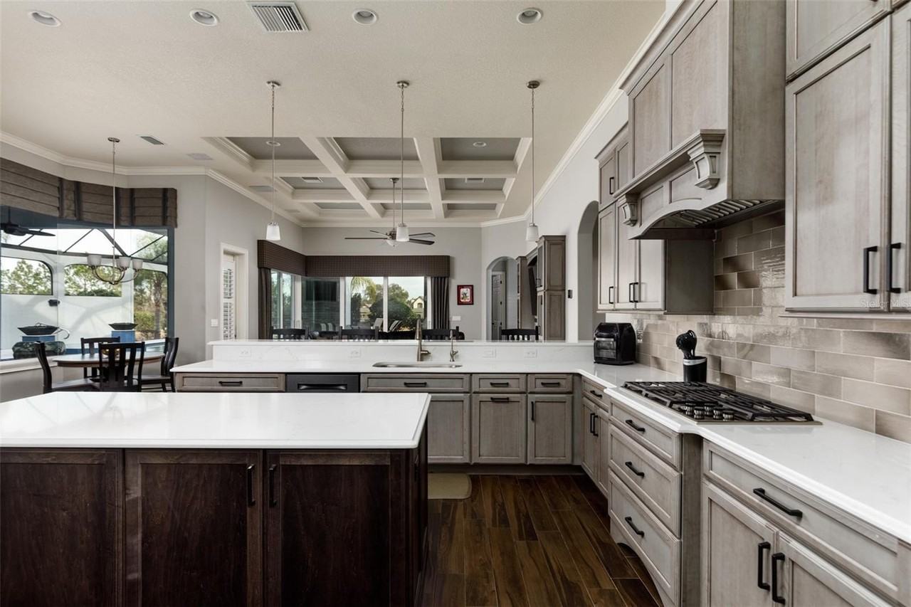 10605 Midview Ter - Photo 4 of 50