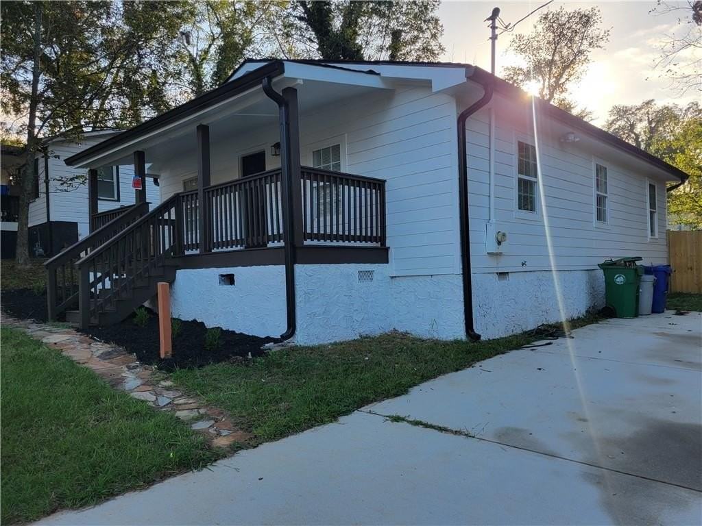 768 Fourth St - Photo 3 of 23