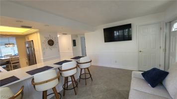 featured image of 1827 Se 41st St Apt 1d #1D