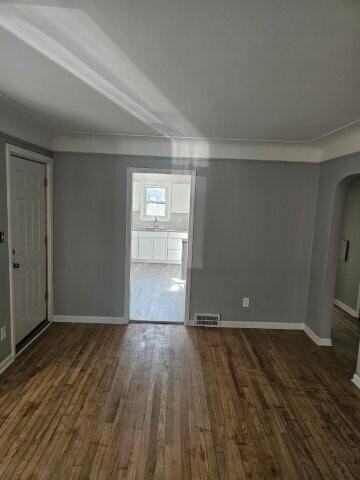 5731 Neff Ave - Photo 2 of 9