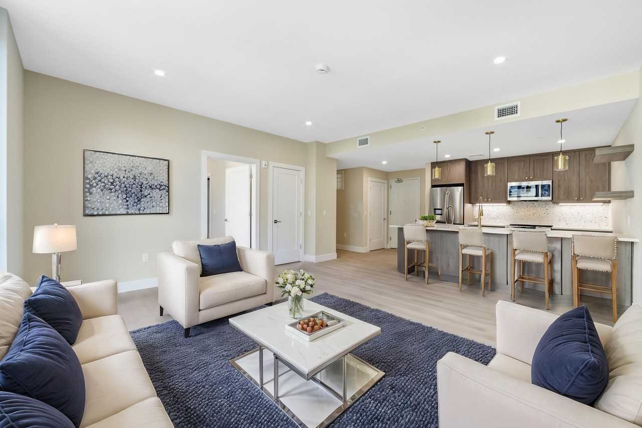 706 Madison Street #302