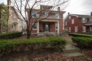 featured image of 1378 Fontaine Rd