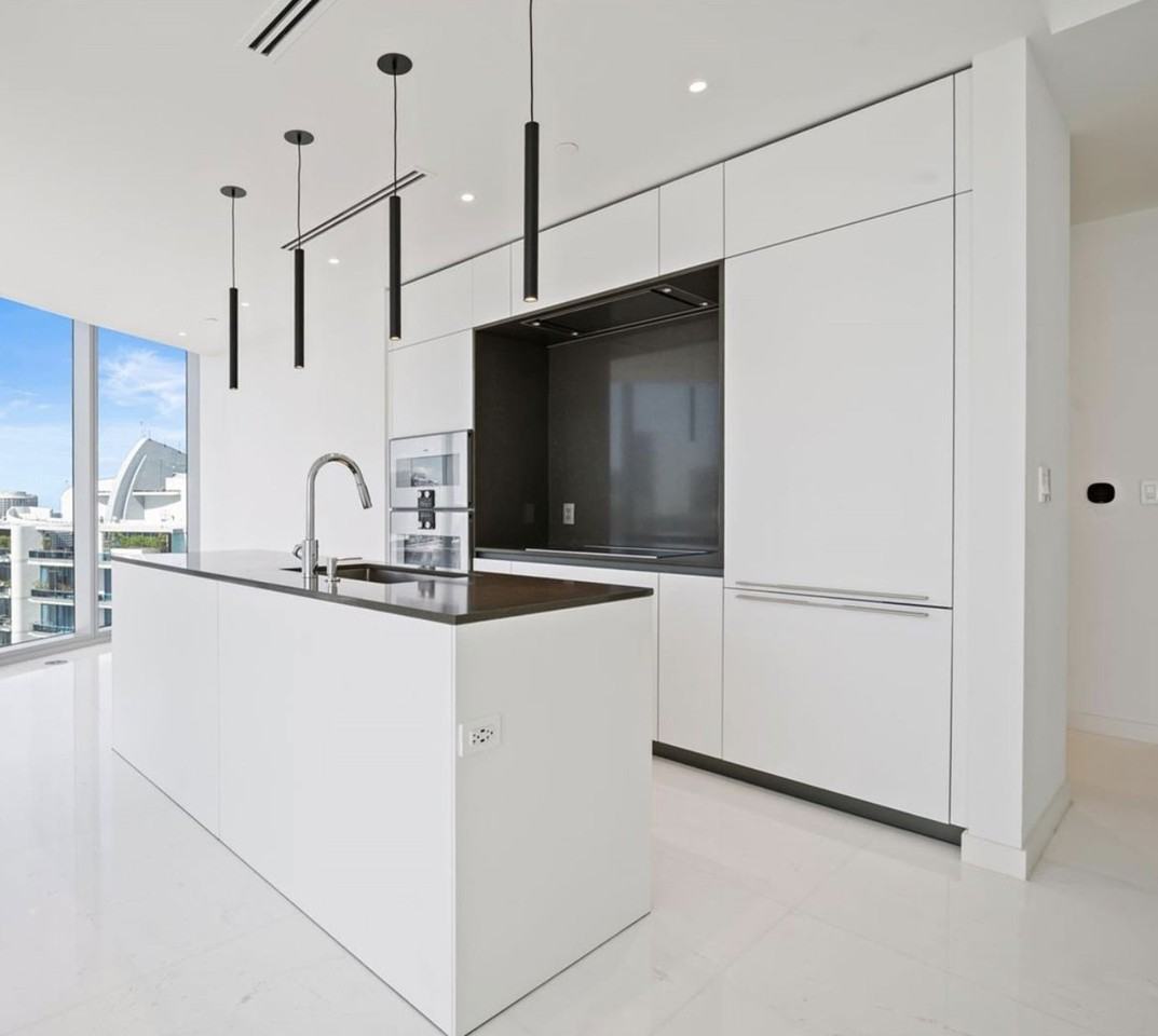 300 Biscayne Boulevard Way #5207 - Photo 3 of 8