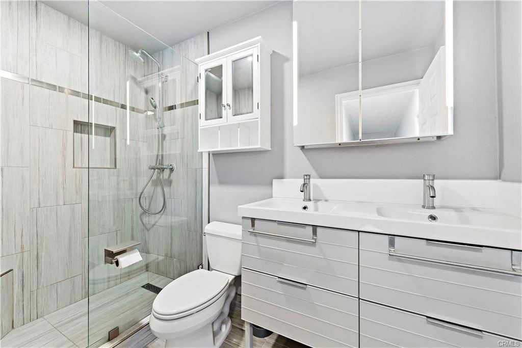 2037 S Coast Hwy #11 - Photo 7 of 8