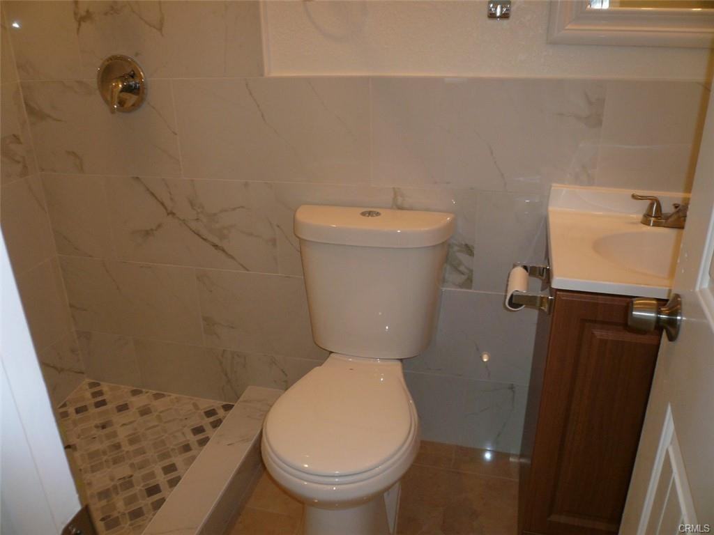 10312 Wembley Cir - Photo 3 of 8