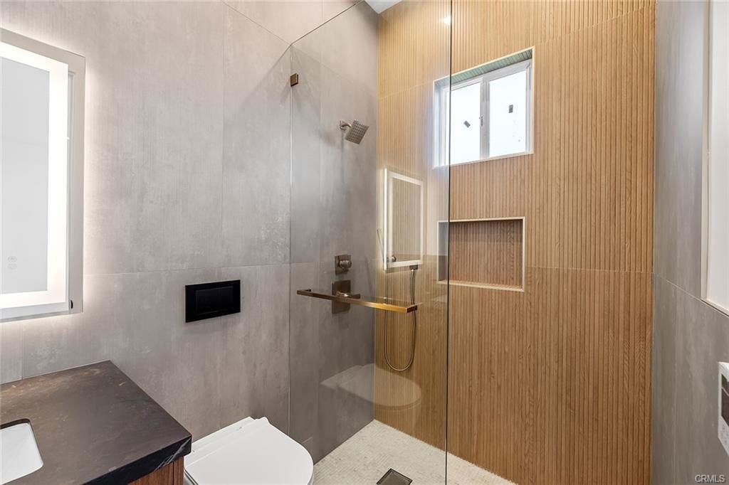 17175 Rayen St - Photo 2 of 8