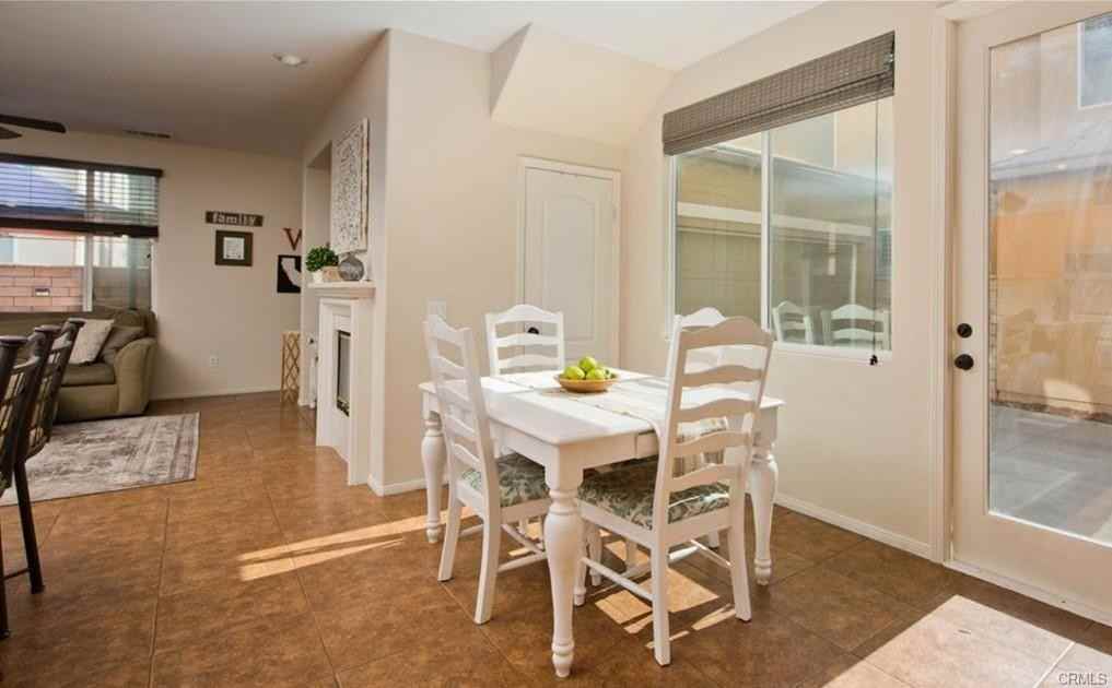 23820 Via Campana - Photo 4 of 8