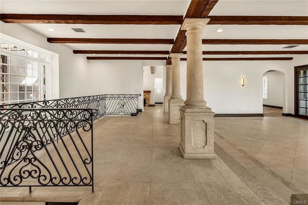 1316 Beverly Grove Pl - Photo 4 of 8