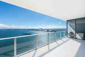 featured image of 700 Ne 24th St #4303