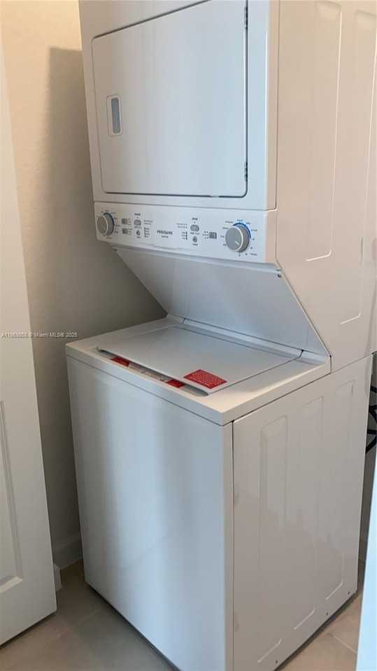 350 Northeast 208th Terrace - Photo 2 of 9