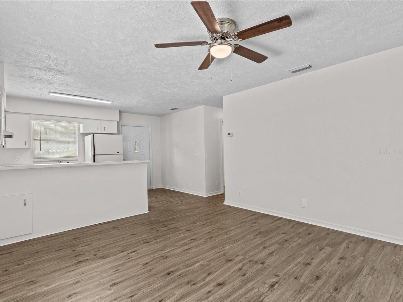 14080 Southeast 46th Court - Photo 7 of 28