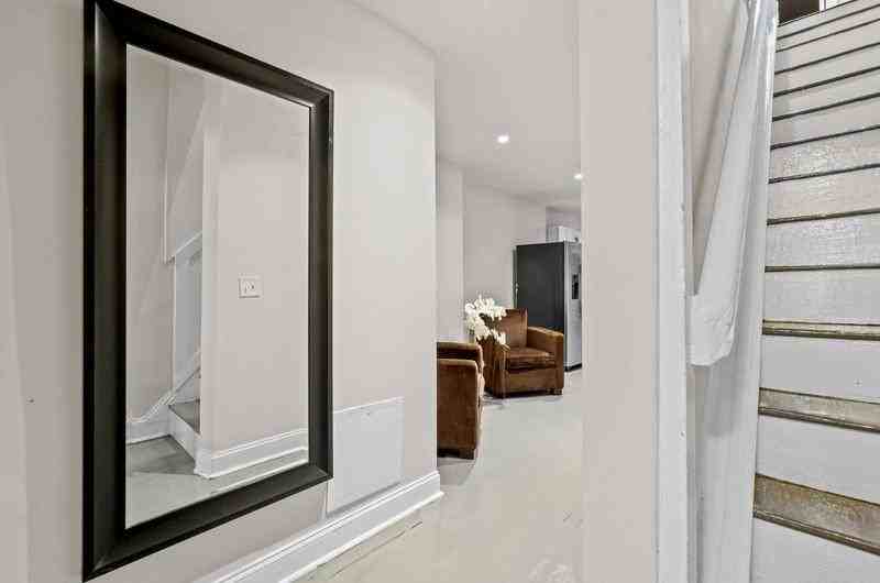 E Oliver St - Photo 5 of 11