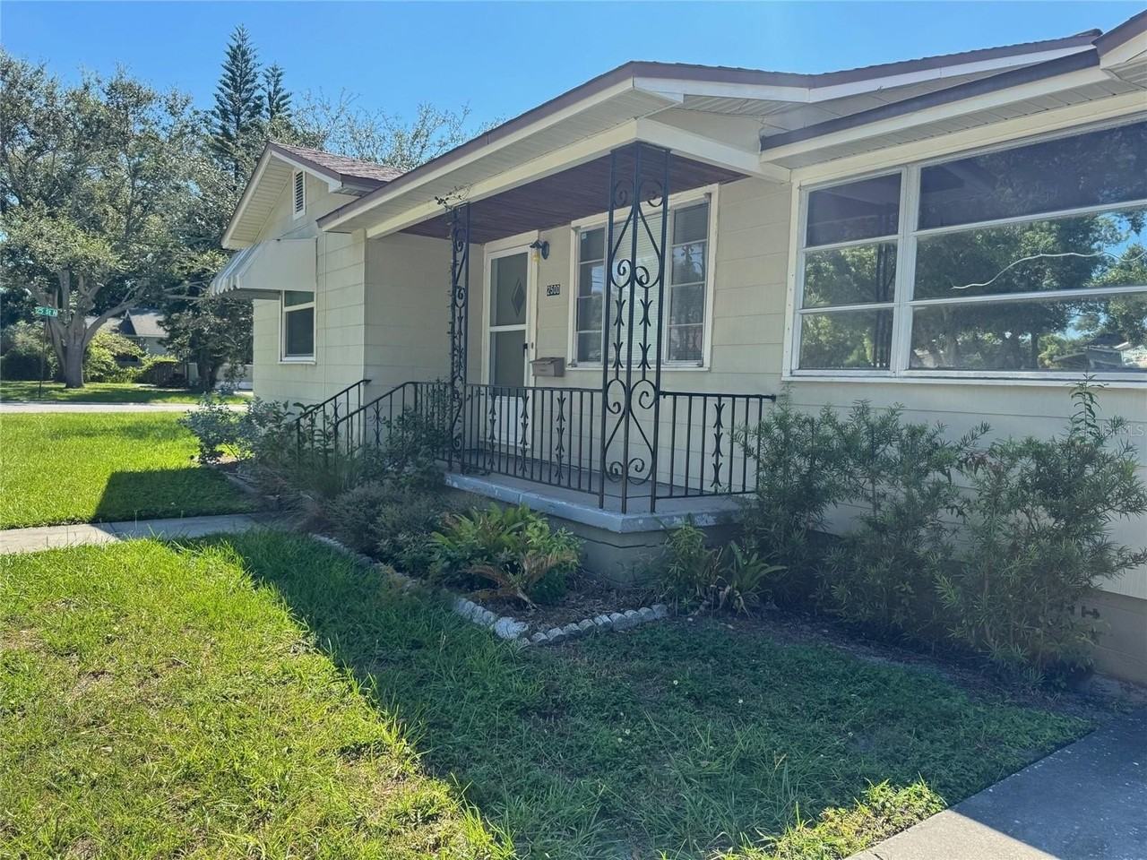 2500 14th Ave N - Photo 2 of 27