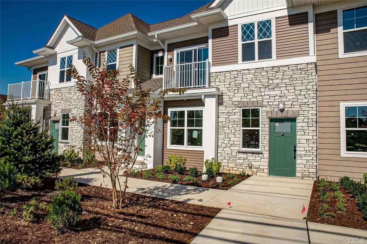 1 Conklin St #106 - Photo 2 of 35