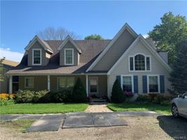 featured image of 3 Shale Ln