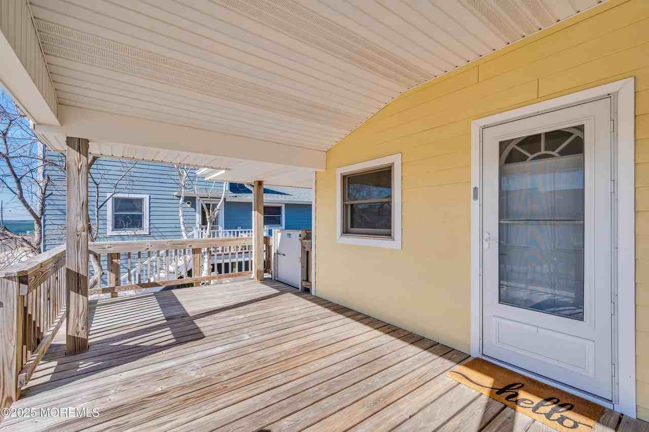 254 Ocean Bay Blvd - Photo 5 of 26