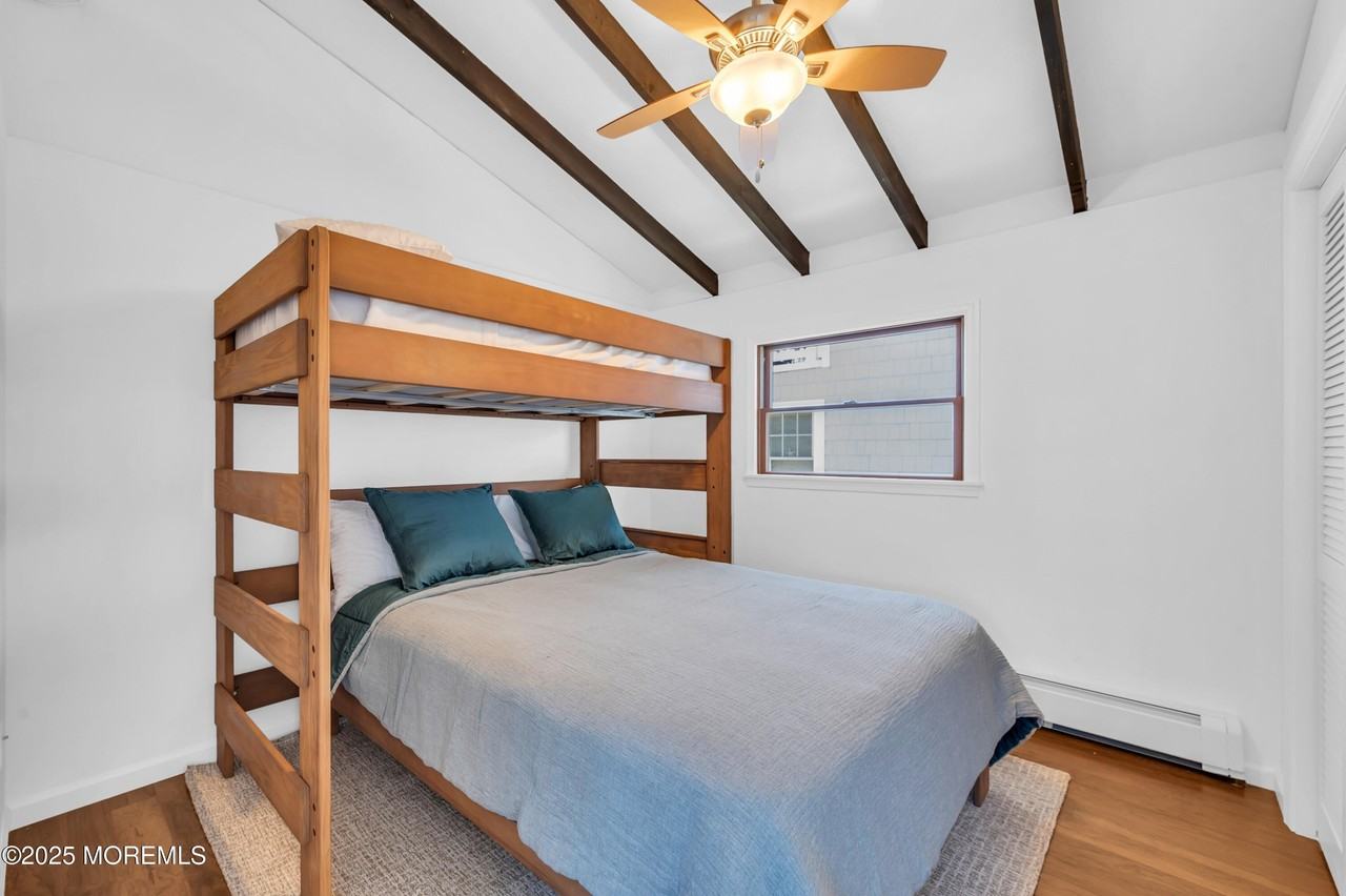 254 Ocean Bay Blvd - Photo 7 of 26