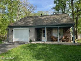 518 Petunia Ln N - Photo 1 of 1
