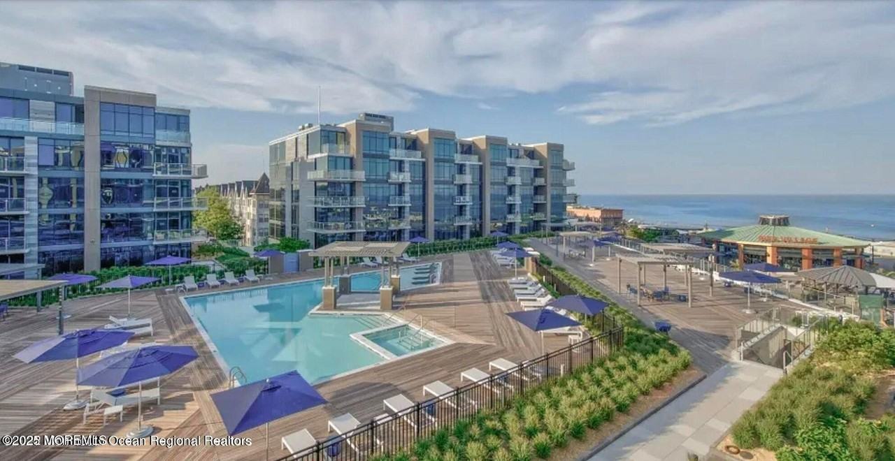 30 Melrose Ter Unit 219 #219