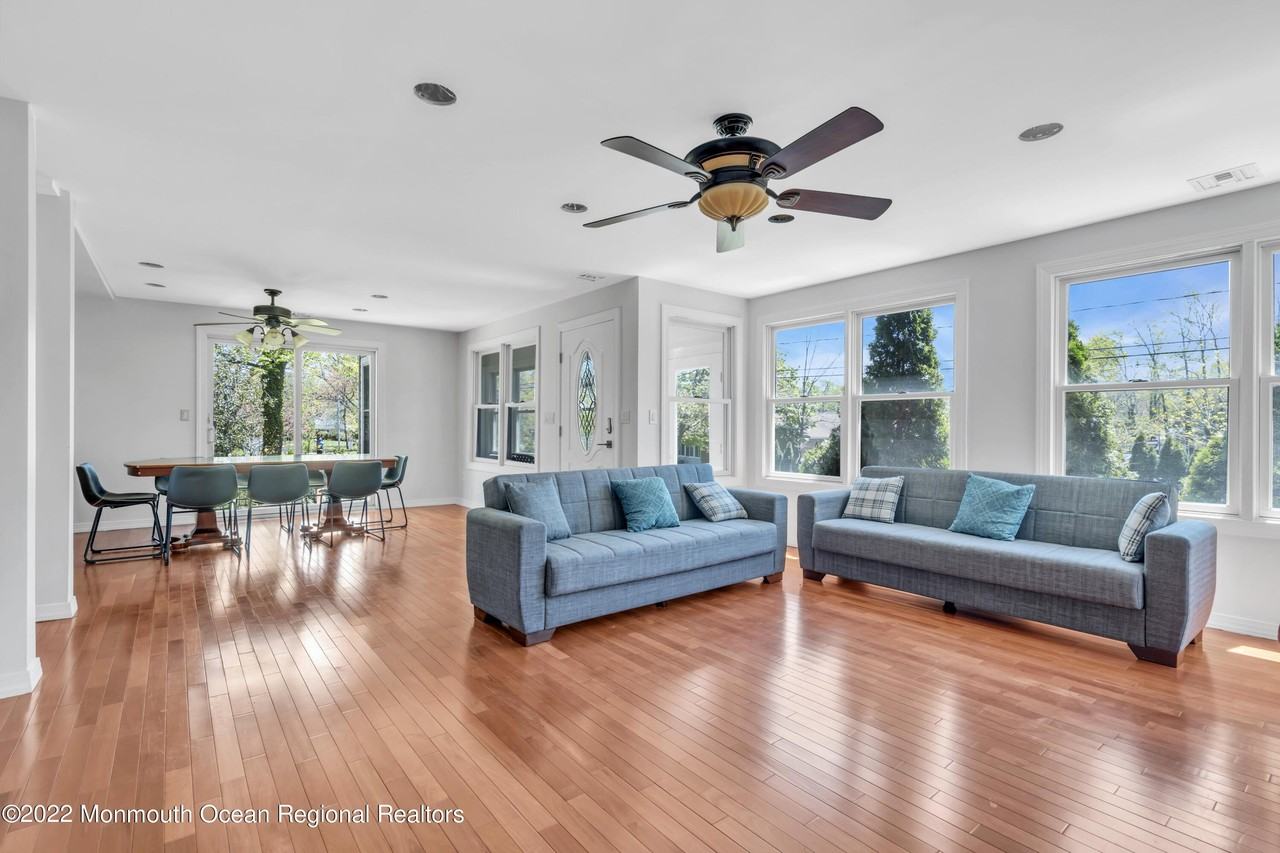 1205 Roseld Ave - Photo 6 of 30