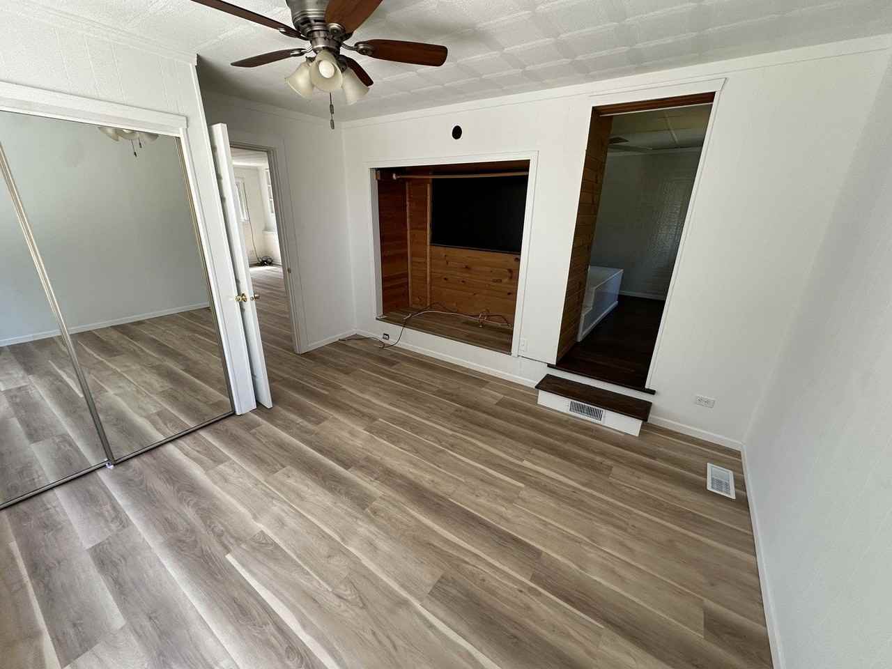 40541 N Il Route 83 - Photo 5 of 14