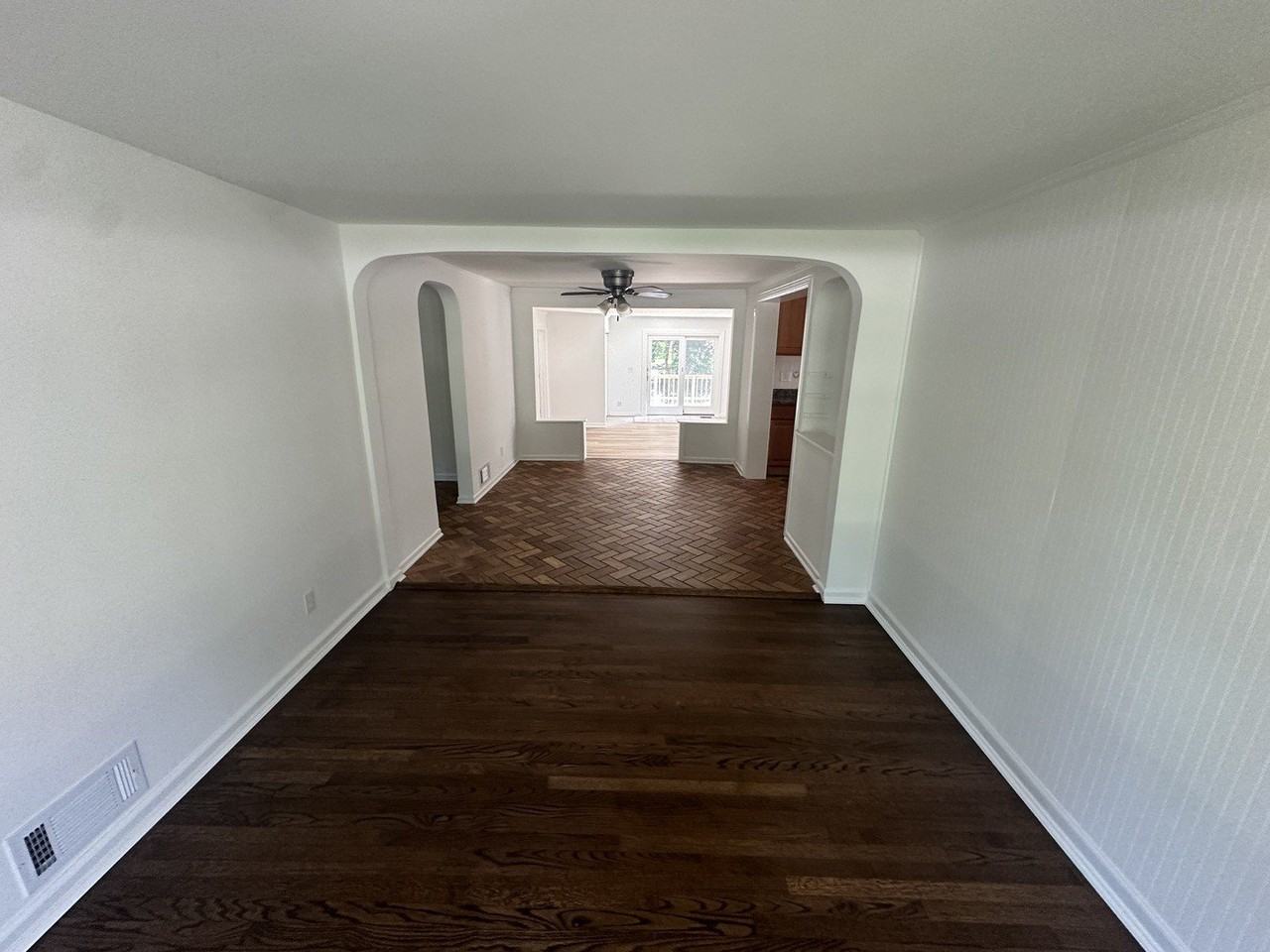 40541 N Il Route 83 - Photo 6 of 14