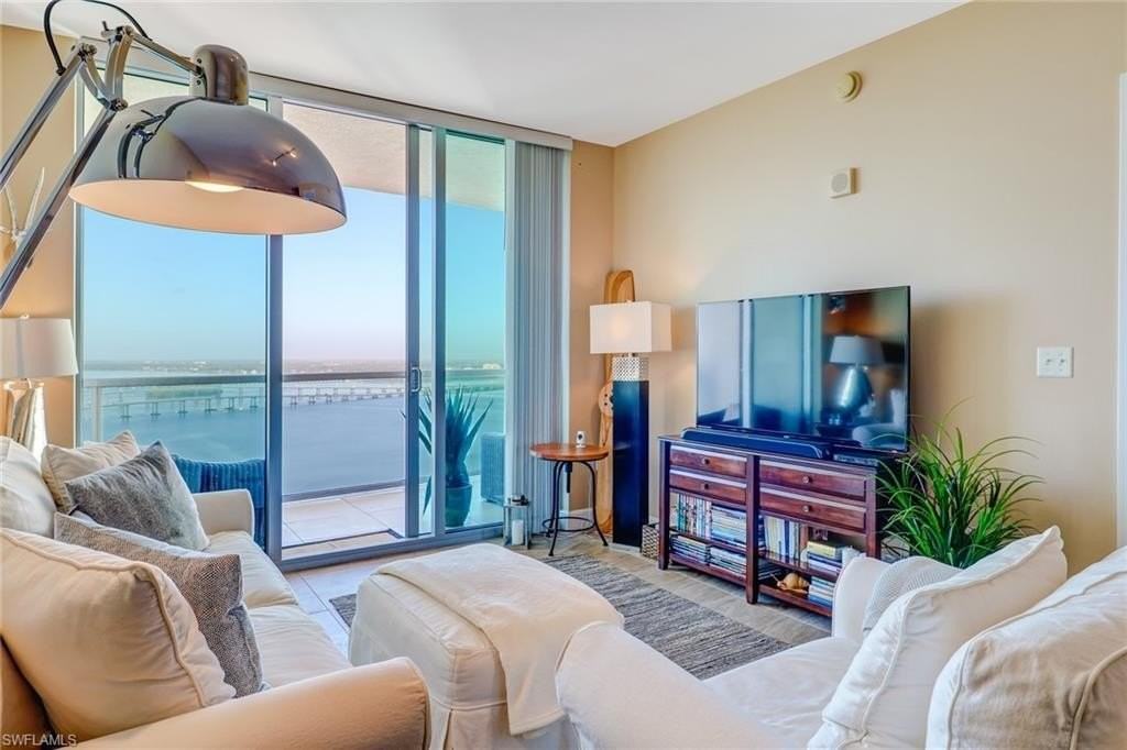 3000 Oasis Grand Blvd #3006 - Photo 2 of 31