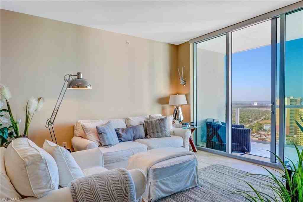 3000 Oasis Grand Blvd #3006 - Photo 3 of 31