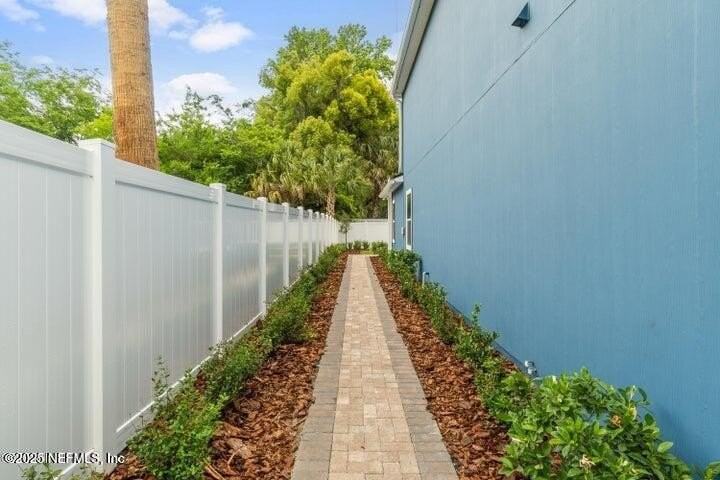 3229 Lenox Ave - Photo 6 of 22