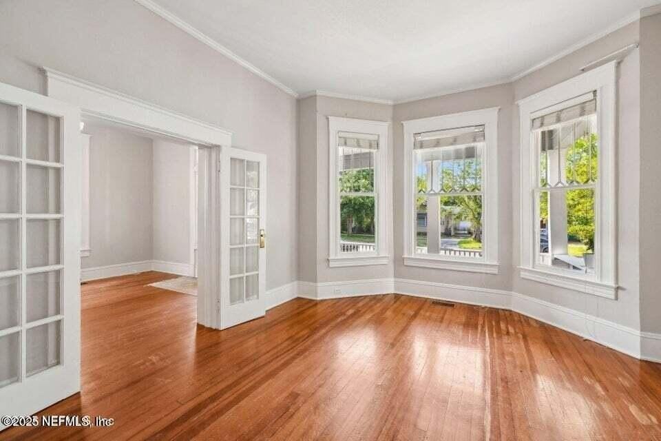 2259 Forbes St - Photo 5 of 24