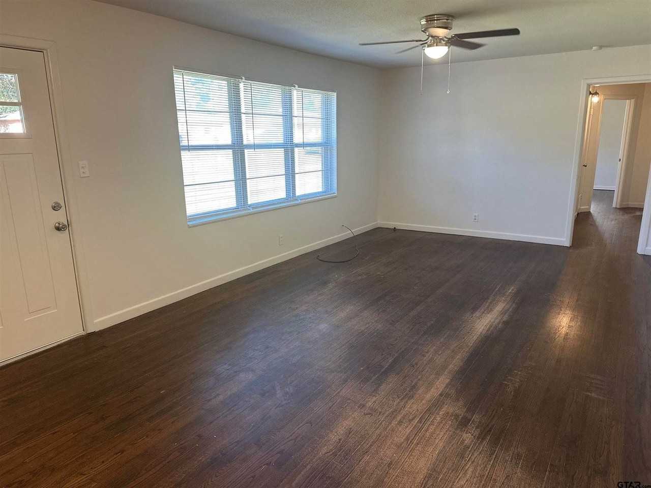 1505 Pettit Dr - Photo 7 of 23