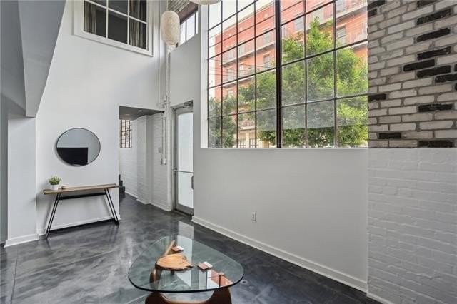 1103 Tchoupitoulas St #102 - Photo 6 of 21