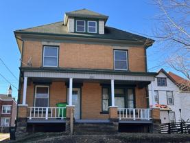 221 S Seneca Ave - Photo 1 of 1