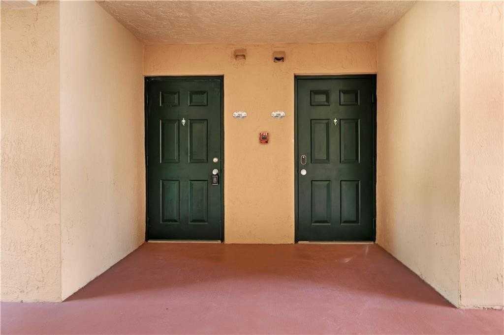 1610 N 42nd Cir Apt 207 #207 - Photo 4 of 24