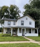 featured image of 1221 1/2 7th St E