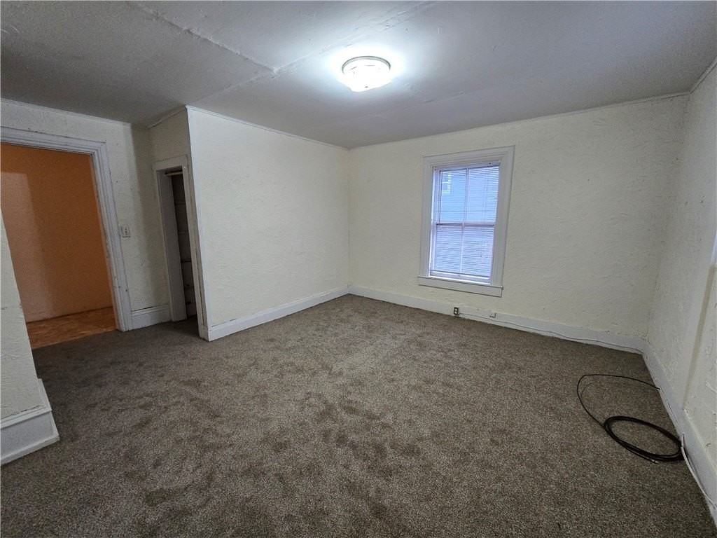 1221 1/2 7th St E - Photo 6 of 12