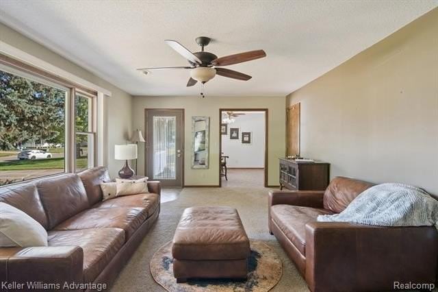 245 Lynbrook Dr - Photo 5 of 50