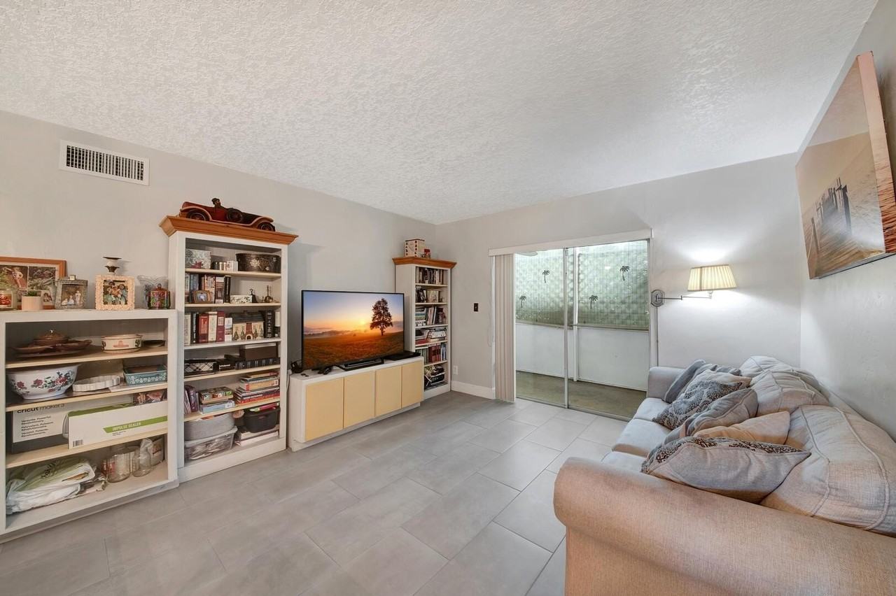 2812 Garden Dr S #109 - Photo 2 of 23